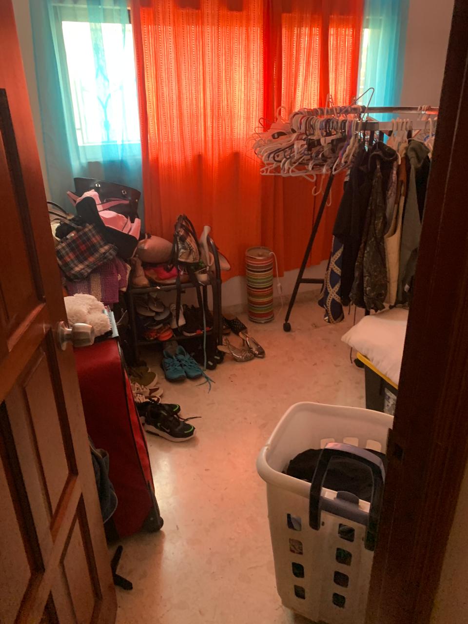 Amplia Residencia de Cuatro Niveles en Venta en Tierra Alta, Santiago